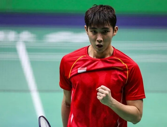 也展示了他 也展示了他